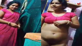 Cute Village Bhabhi Ji Showing Nude Pussy Cam